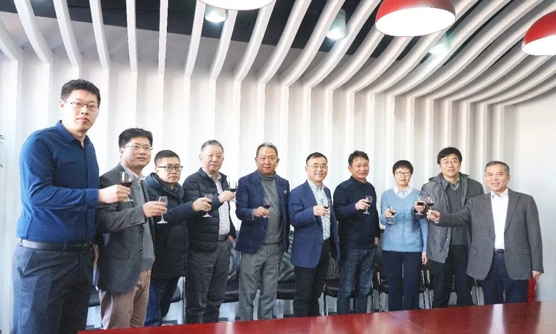 640.webp (9).jpg 640.webp (9).jpg