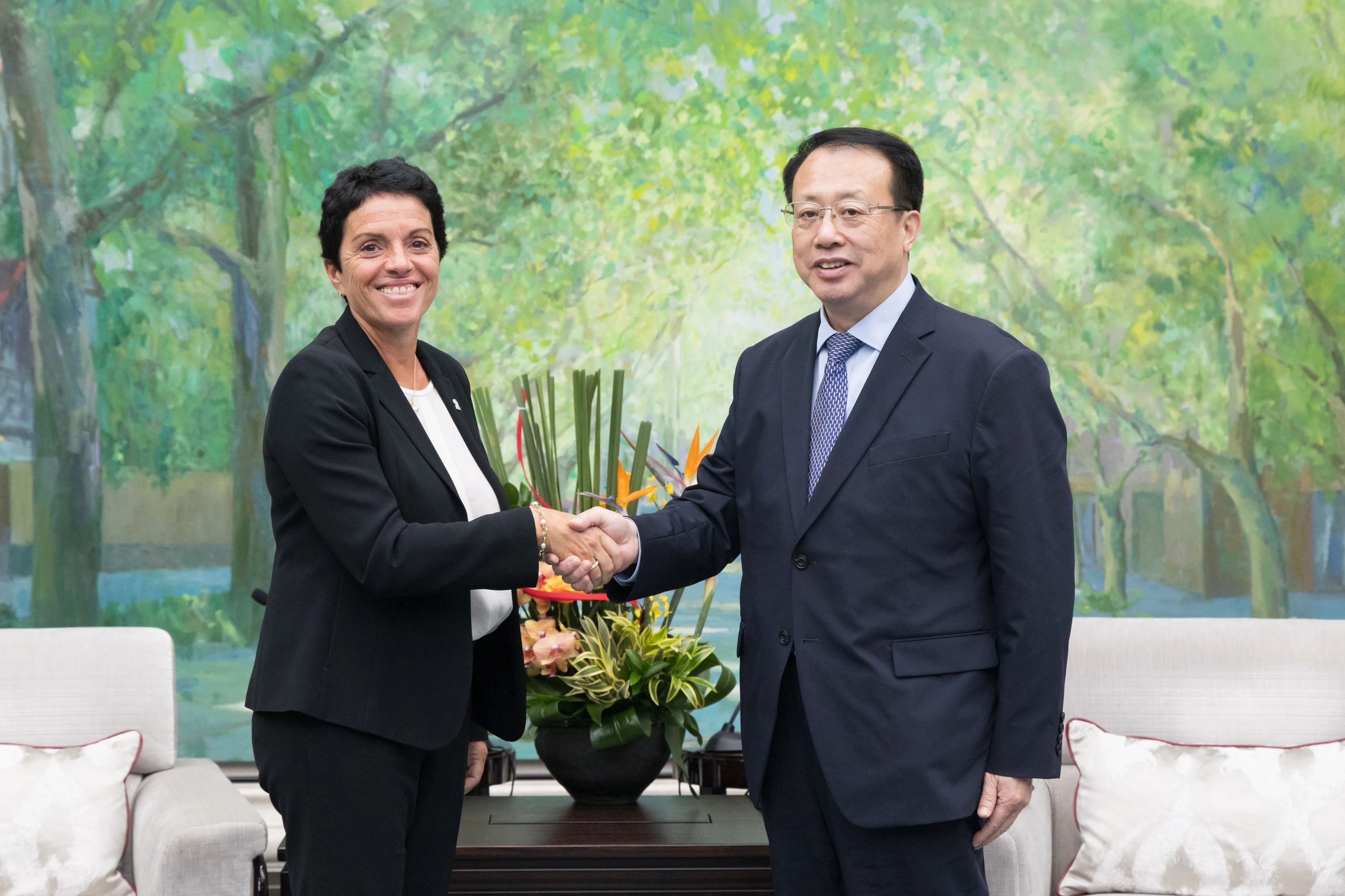 0000.jpg